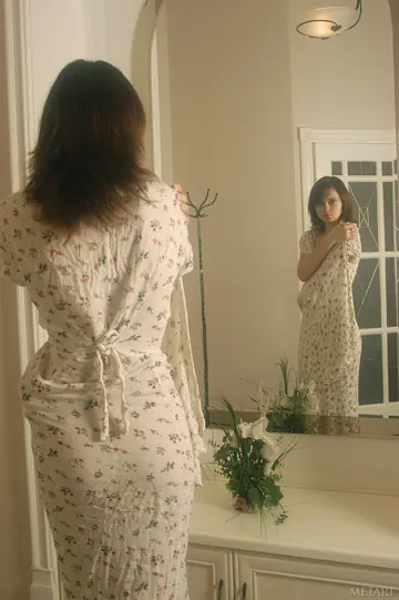 Skinny Model Poses Nude in Glamour Compilation