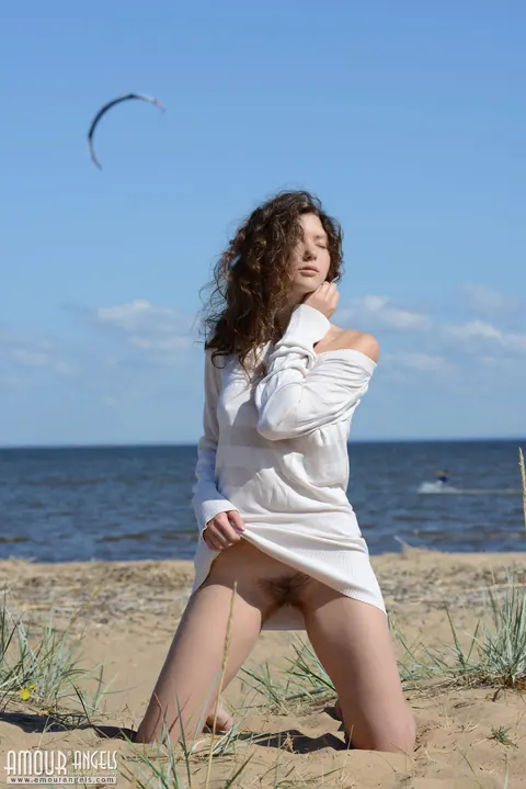 Anamika: Brunette with Small Natural Tits Poses Nude on the Beach – photo 3 of 20