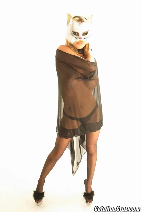 Paige Ashley: Busty British Brunette Fucks in Stockings and a Wolf Mask – photo 5 of 21