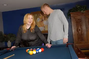 Sabina Leigh – Curvy Blonde MILF Sucks Cock and Gets Fucked by the Pool
