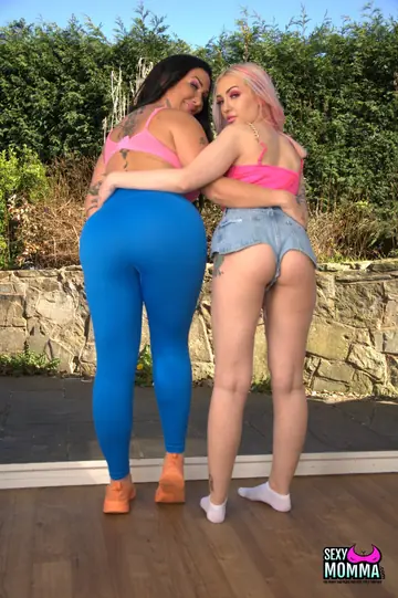 Ella Bella – Petite Tattooed MILF Undresses and Uses a Dildo with Female Partner