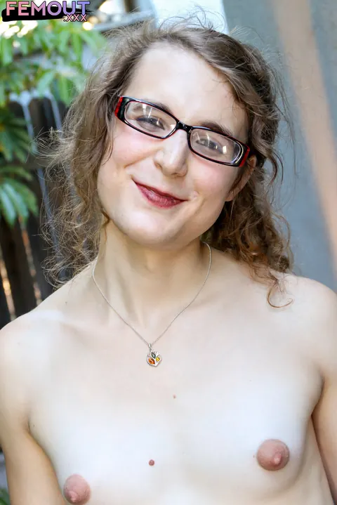 Slim Trans Woman Undresses and Poses Nude Outdoors – photo 16 of 16