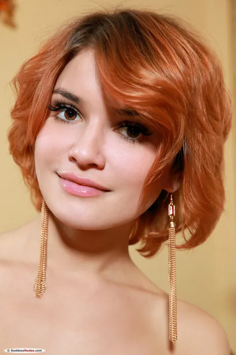 Violla A: Redhead Strips Out of Her Red Lingerie and Spreads Her Pussy – photo 7 of 17