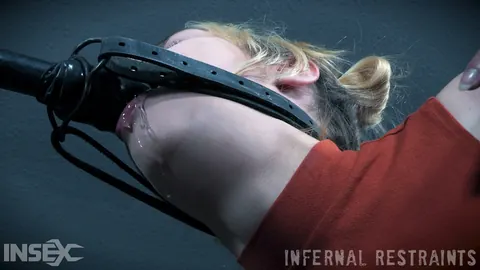 Sailor Luna: Tall Blonde in Heels Spreads Her Hairy Pussy While Bound – photo 1 of 14