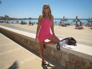 German Blonde Masturbates with a Toy on the Beach Before Sex