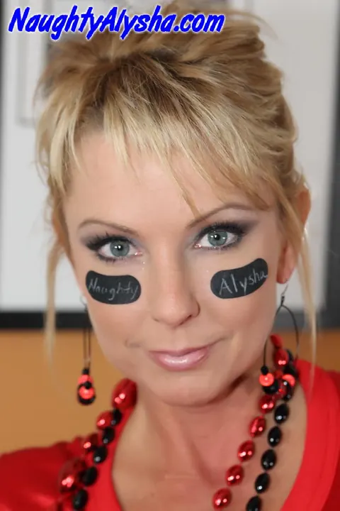 Naughty Alysha: Blonde MILF with Enhanced Tits Fists Pussy and Uses a Dildo – photo 2 of 15