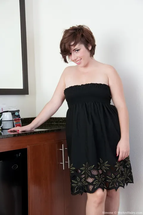 Simone Delilah: BBW Brunette in a Dress Reveals Her Hairy Pussy – photo 7 of 18