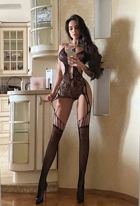 Anastasia Vi: Tall Slim Brunette with Big Tits Poses in Lingerie Selfie – photo 3 of 15