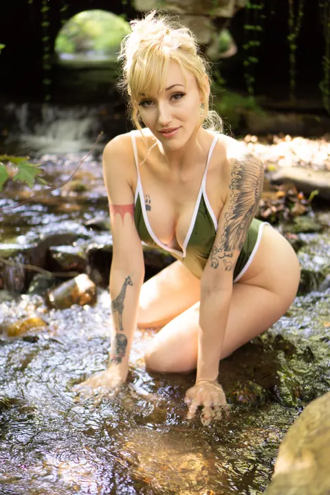 Kitty Quinn: Blonde Latina Poses in a Bikini by the River – photo 16 of 20