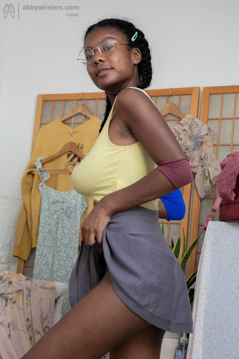 Busty Ebony Australian Flaunts Her Hairy Pussy and Dark Nipples – photo 1 of 20
