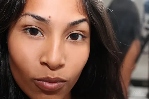 Ruth Medina: Slim Venezuelan Latina Poses Naked for the Camera – photo 5 of 20
