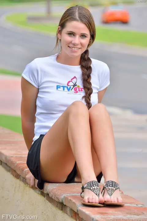 Athletic Brunette Flashes Her Pussy in Public Then Spreads on the Bed – photo 7 of 20
