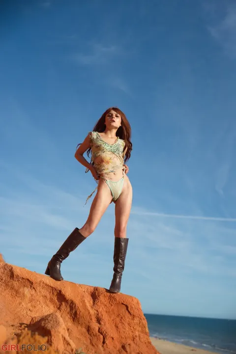 Caterina Foxy: Skinny Redhead Poses in a Bikini and Boots on the Beach – photo 10 of 12