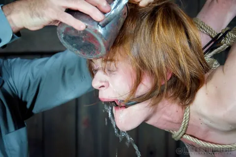 Wenona: Tall Tattooed MILF Endures Bondage and Dildo Play – photo 14 of 16
