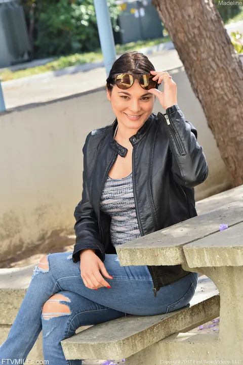 MILF with Big Tits Flashes Outdoors in Jeans and Heels – photo 2 of 21