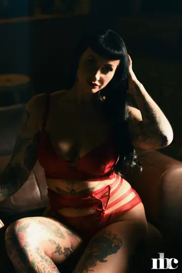 Tall MILF Strips Out of Her Lingerie to Show Her Big Tits and Tattoos