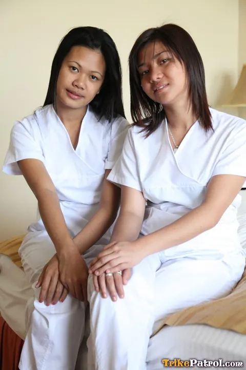 Filipina Nurse Strips Nude in the Bedroom – photo 13 of 17