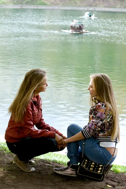 Liv A: Brunette Lesbians Lick and Finger Each Other Nude – photo 1 of 21