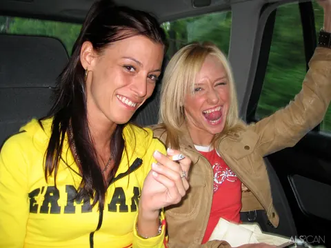 Sweet Amy Lee: Two Slim MILFs Strip and Have Lesbian Sex Outdoors – photo 13 of 16