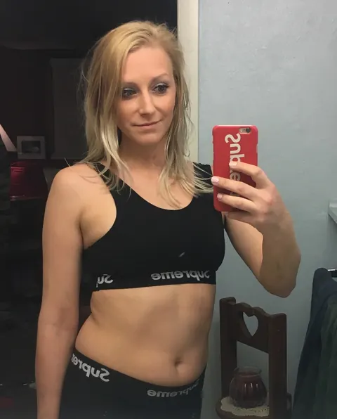 Skinny Blonde MILF Poses in a Uniform for Selfies – photo 10 of 16