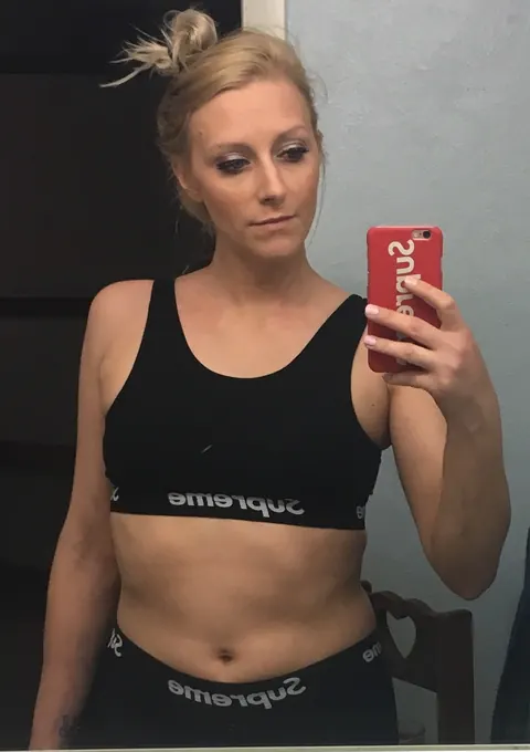 Skinny Blonde MILF Poses in a Uniform for Selfies – photo 4 of 16
