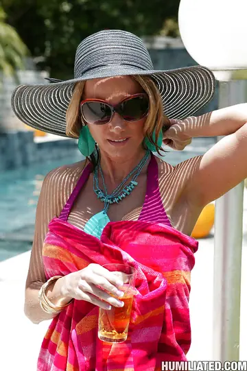 Blonde MILF with Big Tits Spreads Her Pussy by the Pool
