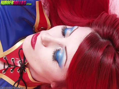 Yolanda: Redhead Shows Her Big Natural Tits in a Latex Skirt and Heels – photo 9 of 16