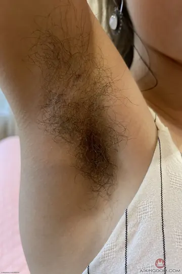 Sia Wood – Petite Slim Brunette Spreads Her Hairy Pussy and Gapes Ass