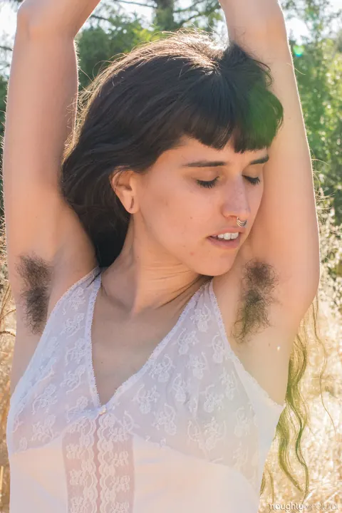 Thick Amateur with Big Tits Spreads Her Hairy Bush Outdoors – photo 3 of 20