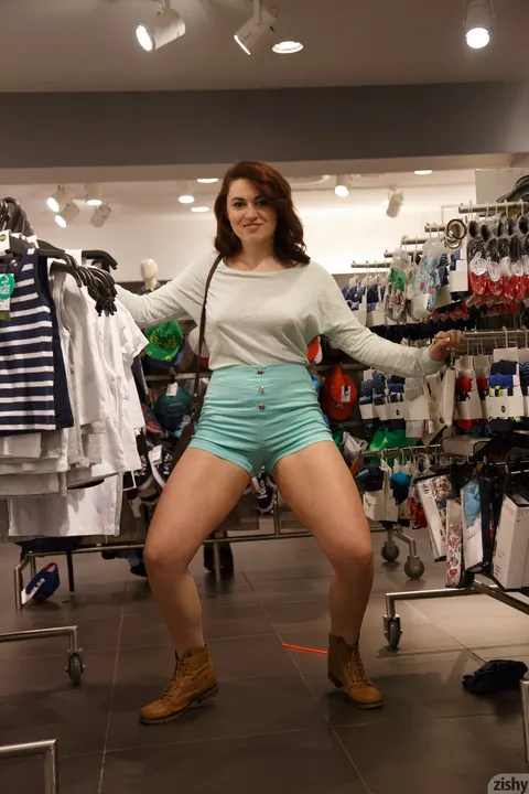 Tori Segura: Petite Redhead Flashes Her Natural Tits Outdoors in Shorts – photo 4 of 11
