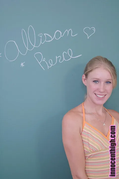 Allison Pierce: Slim Blonde with Short Hair Flashes Her Enhanced Tits – photo 1 of 17
