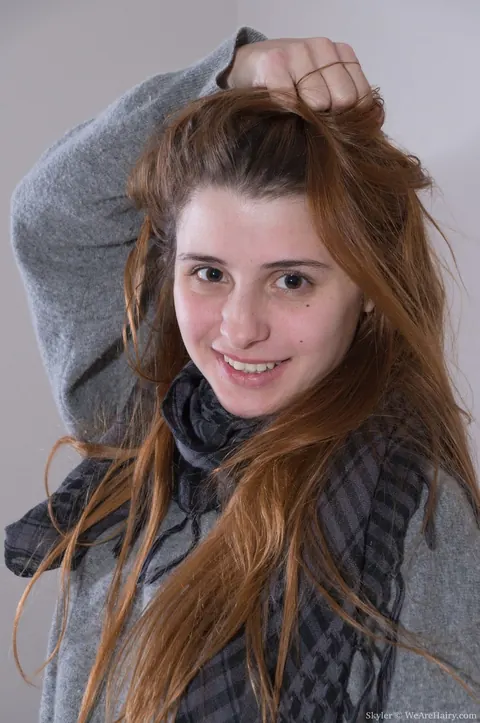 Clara D: Thick Redhead with Big Tits Fingers Her Hairy Pussy in the Bedroom – photo 1 of 16