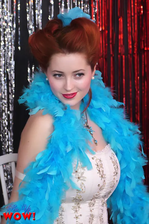 Lucy Collett: Redhead with Big Natural Tits Performs Burlesque Striptease on Stage – photo 1 of 17