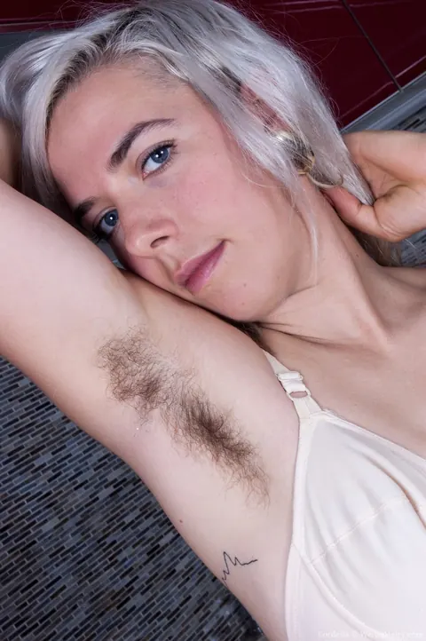 Cordelia A: Blonde Shows Her Hairy Pussy and Armpits – photo 6 of 18