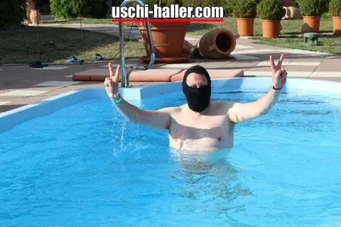 Sidney Dark: Busty Brunette in a Bikini Joins Poolside Group Sex – photo 10 of 16