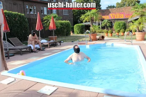 Sidney Dark: Busty Brunette in a Bikini Joins Poolside Group Sex – photo 14 of 16