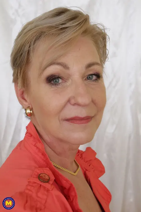 Short-Haired Mature European Sucks and Fucks Her Man – photo 1 of 21