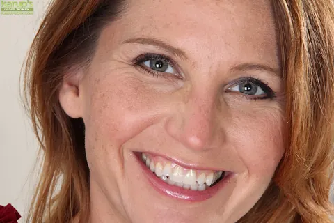 Sky Rodgers: Thick Redhead MILF Peels Off Her Panties and Spreads Her Shaved Pussy – photo 1 of 16