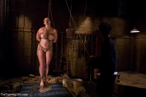 Bella Rossi: Redhead with Big Natural Tits Poses in Bondage Restraints – photo 3 of 21