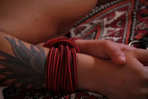 Hairy Woman Spreads Her Legs While Bound in Restraints – photo 3 of 21