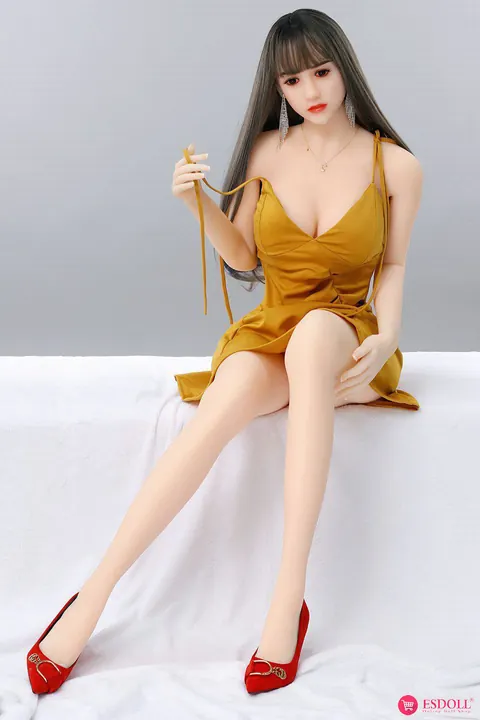 Asian Woman Poses Nude Showing Her Big Tits – photo 1 of 21