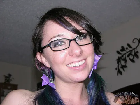 Dakota Charms: BBW Brunette in Glasses Fingers Her Shaved Pussy – photo 14 of 16