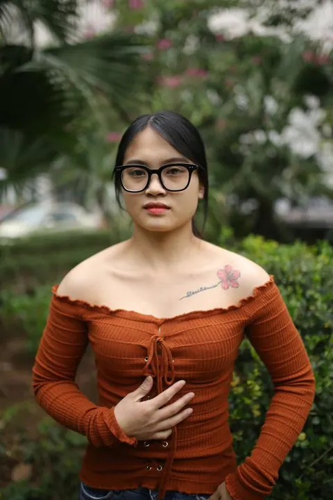 Asian Brunette with Big Tits Reveals Her Chest Outdoors in Jeans – photo 15 of 20