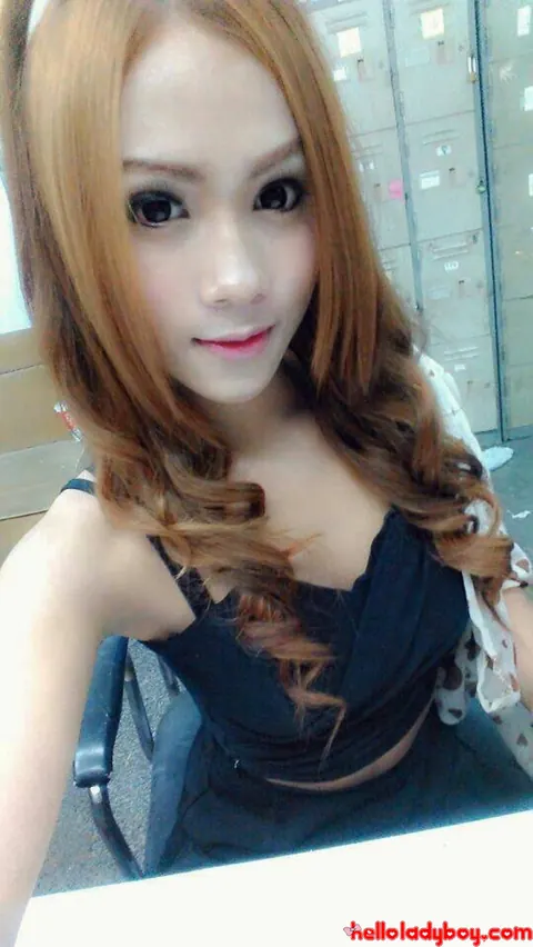 Petite Asian Trans Woman Poses Nude Through Outfit Changes – photo 10 of 14