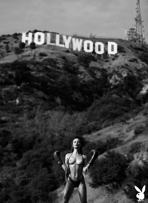 Adel Vakula: Tall Italian Brunette Undresses and Poses Nude – photo 17 of 20