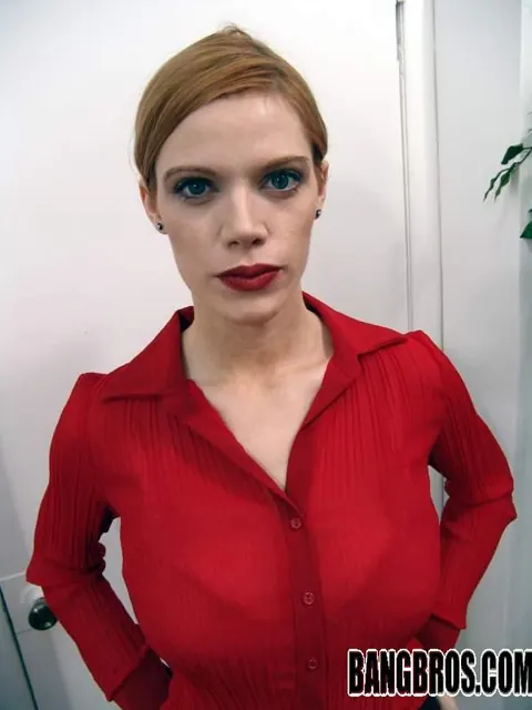 Roxetta: Busty Redhead MILF Gets Fingered for a Facial in the Office – photo 1 of 20