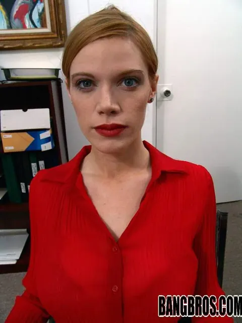 Roxetta: Busty Redhead MILF Gets Fingered for a Facial in the Office – photo 2 of 20