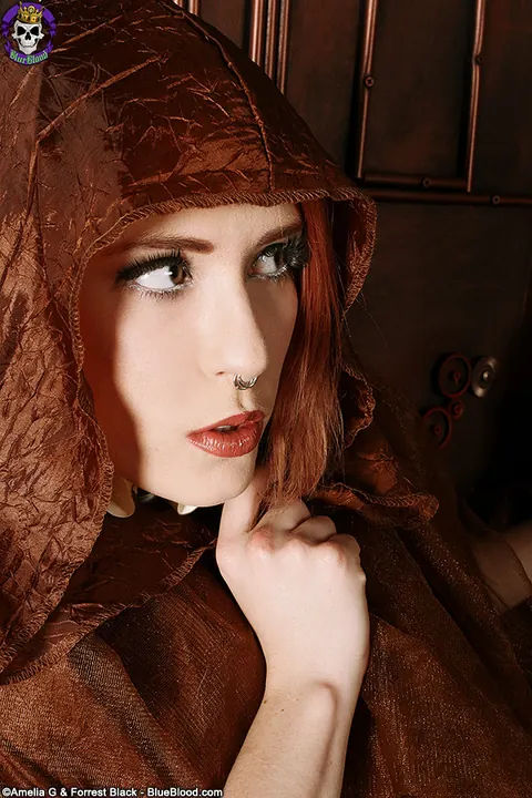 Anastassia Bear: Thick Redhead Poses in Latex Costume and Stockings – photo 4 of 15