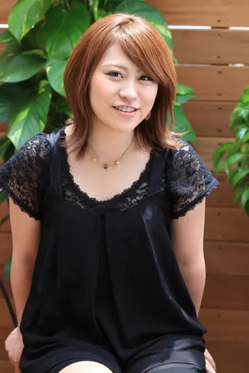 Japanese Babe Presents Her Body and Takes a Creampie