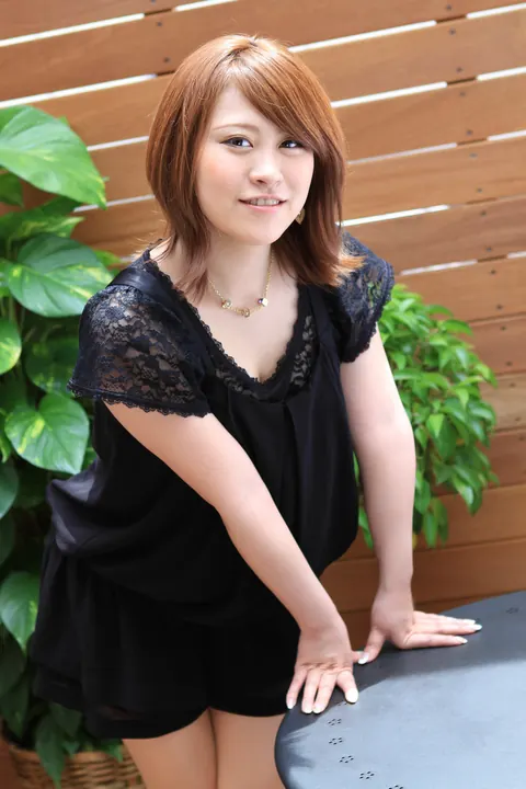 Japanese Babe Presents Her Body and Takes a Creampie – photo 2 of 21